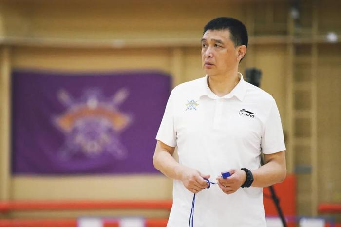 为什么篮球教练的经验很重要_0